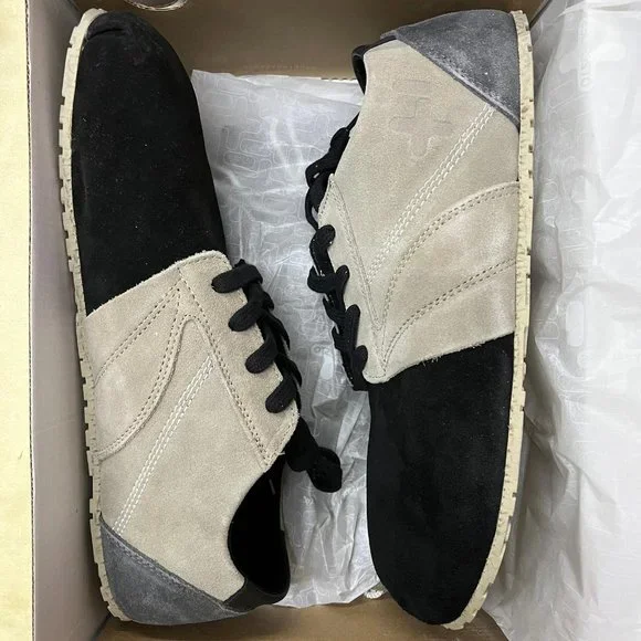 NWB OTZ 1pc unisex shoes